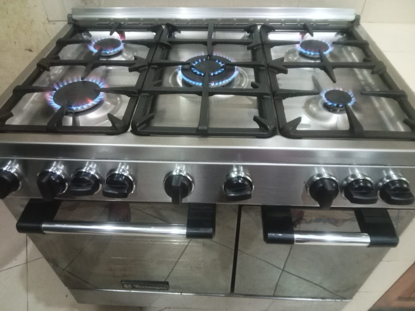 Proses Perbaikan Unit Hub